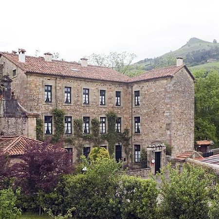 Hotel Casona El Arral ลิเออร์กาเนส ภายนอก รูปภาพ