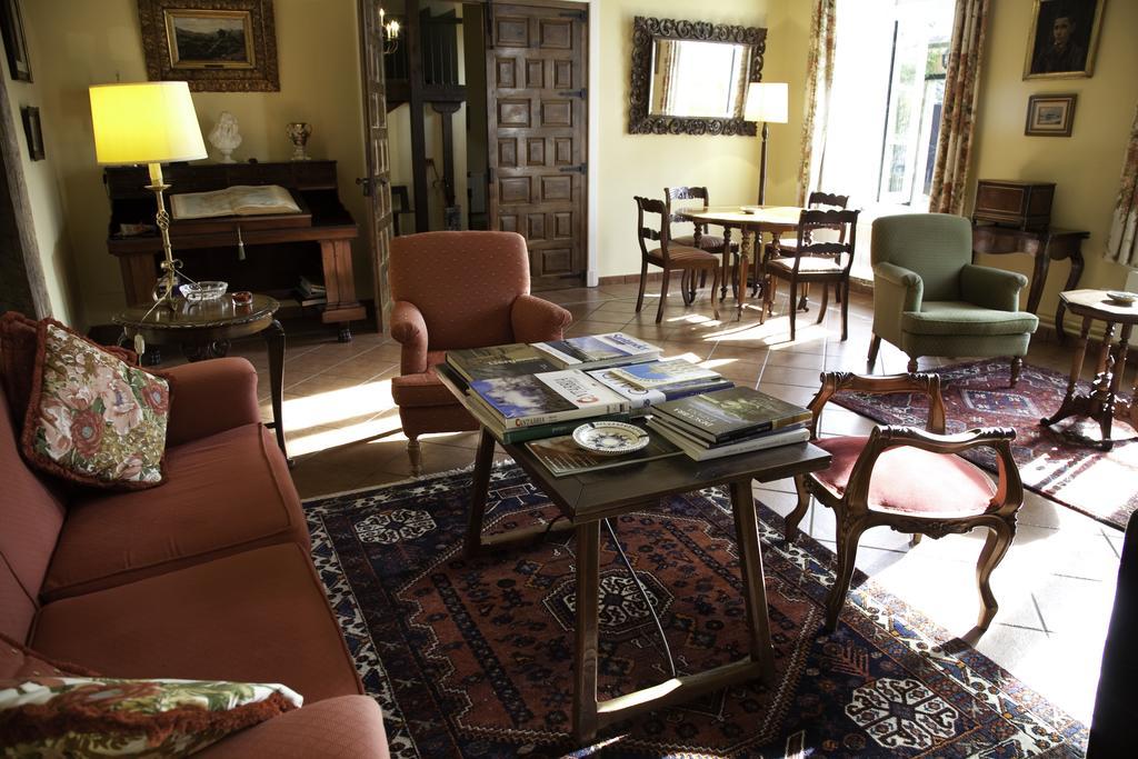 Hotel Casona El Arral ลิเออร์กาเนส ภายนอก รูปภาพ