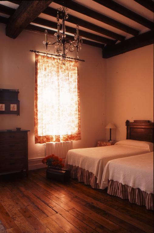 Hotel Casona El Arral ลิเออร์กาเนส ห้อง รูปภาพ