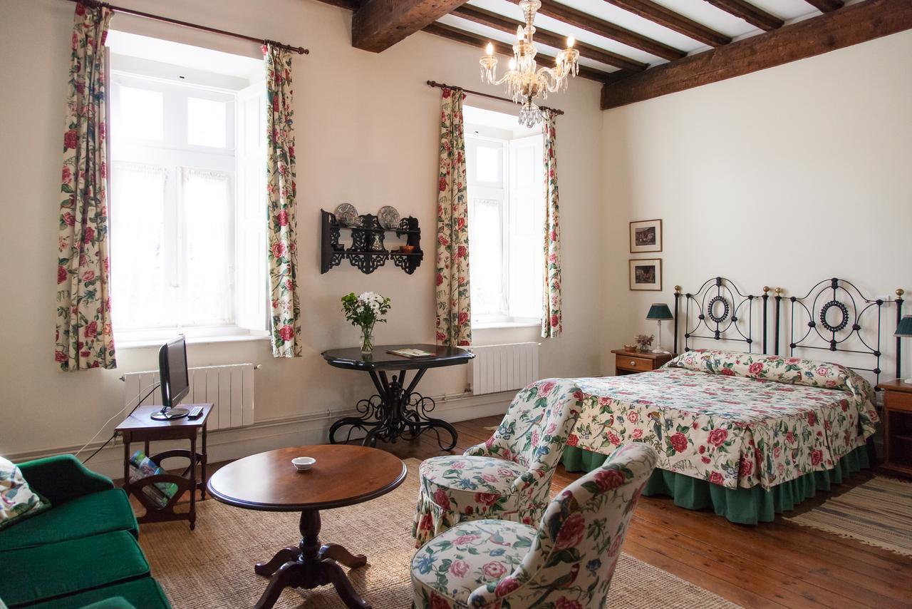 Hotel Casona El Arral ลิเออร์กาเนส ภายนอก รูปภาพ